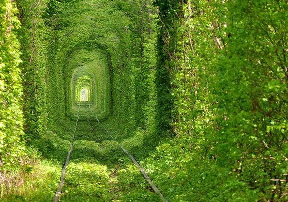 03-tunel-del-amor-ucrania