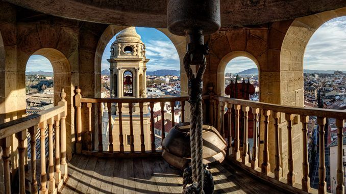 Descubre la Belleza de la Catedral de Pamplona